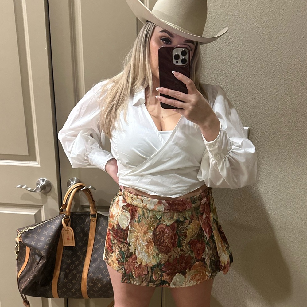 Floral Patterned Women's Shorts